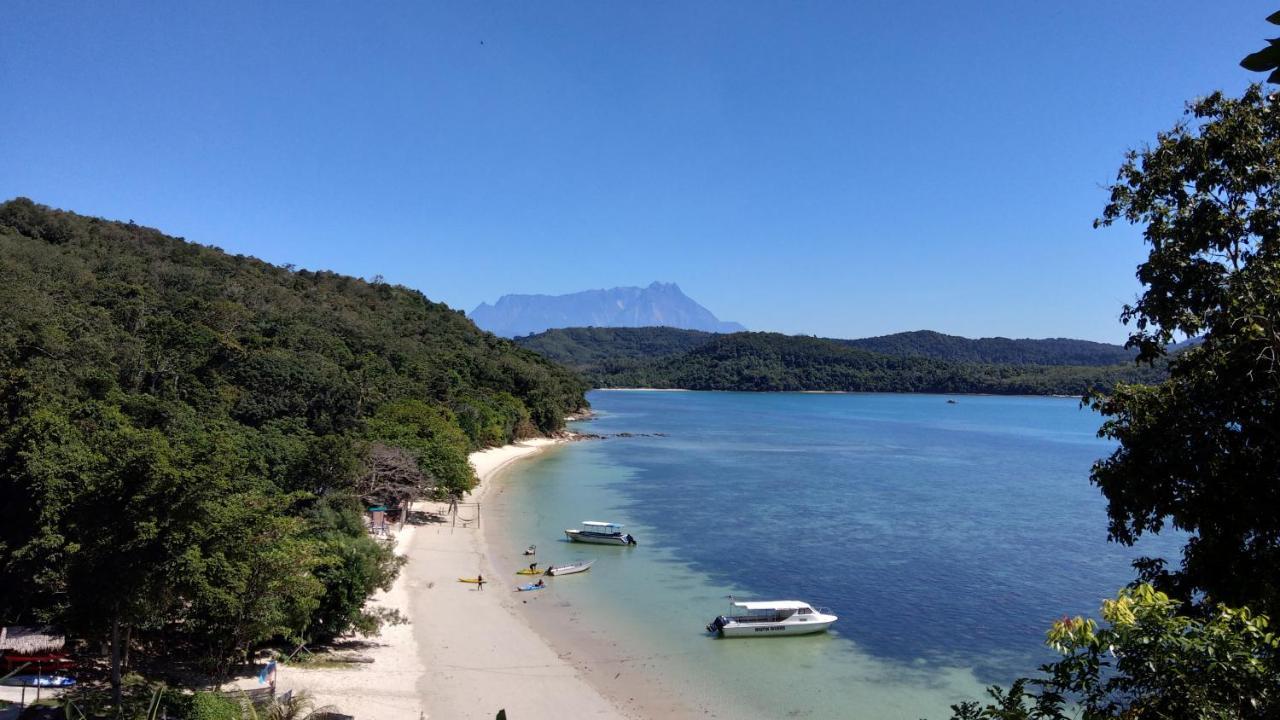 Bigfin Beach Resort Kota Belud Exterior foto